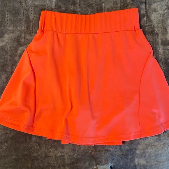 Tennis Skirt - Picture 3 of 4